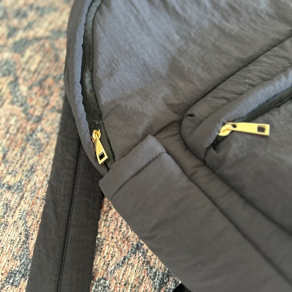 A new day “puff dome” backpack - Picture 3 of 7